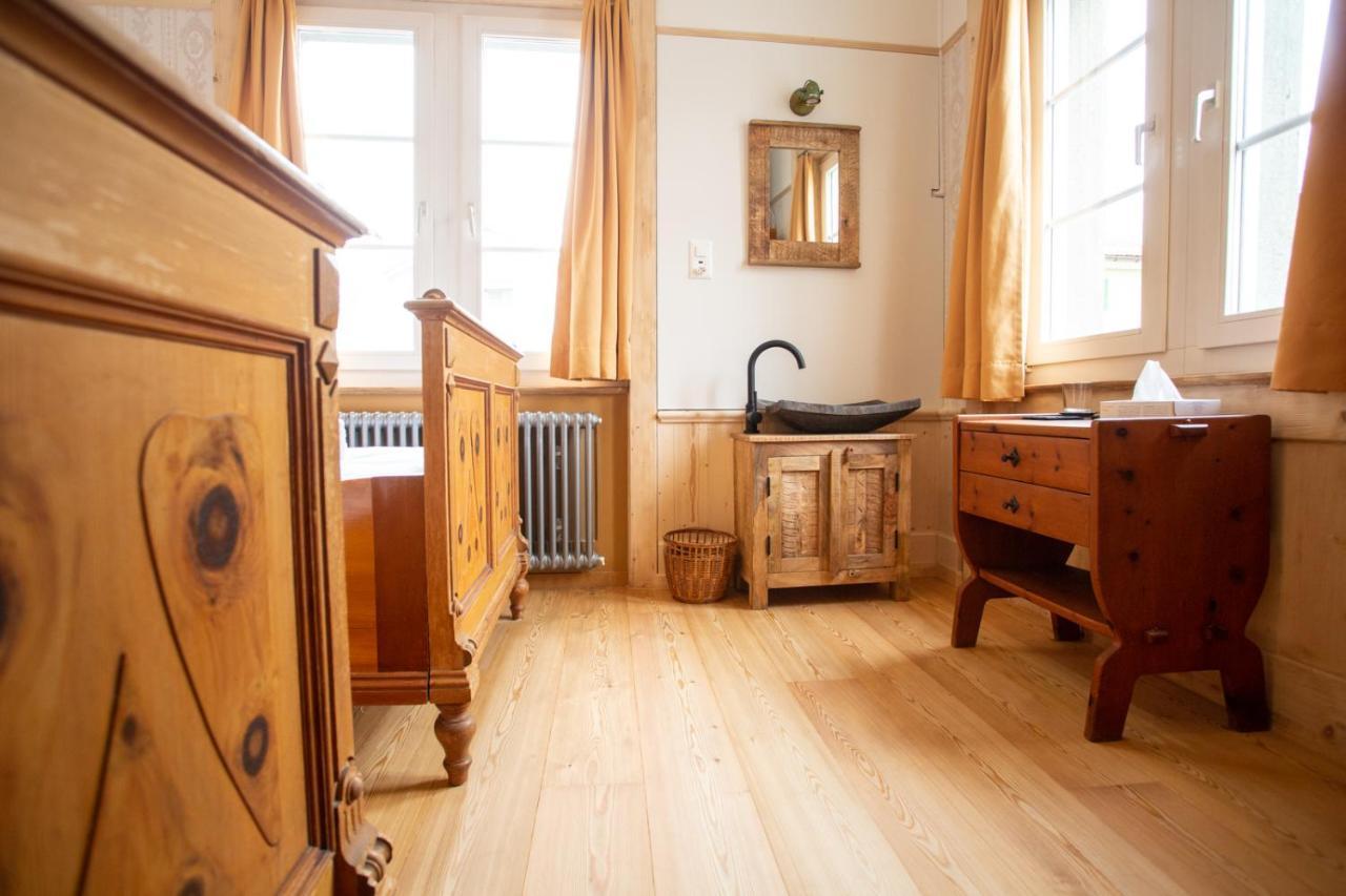 Zunfthaus Zur Rebleuten Chur Bagian luar foto